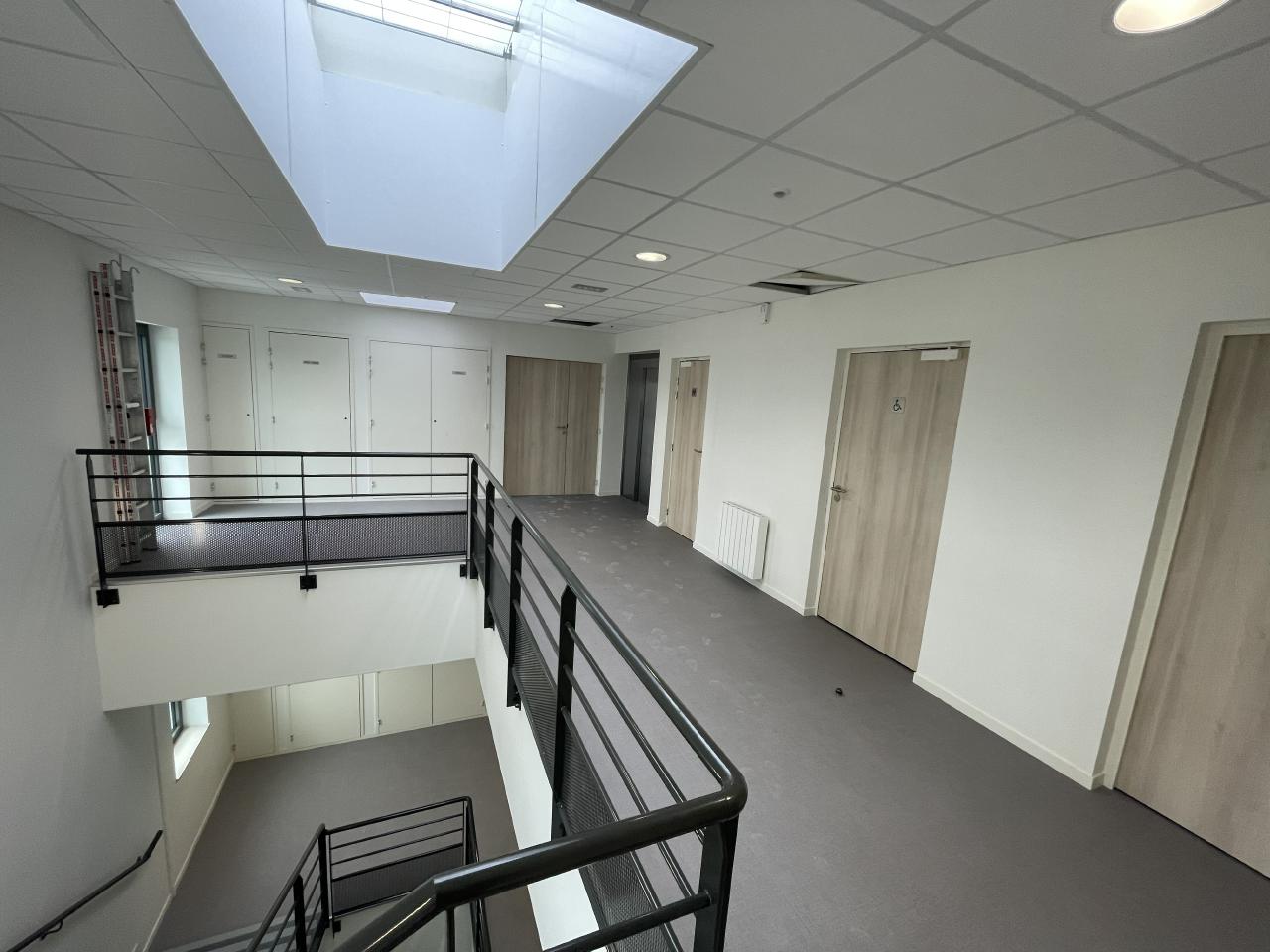 Bureau Bouguenais 425m² Location bureau Bouguenais Loire-Atlantique OLBUR2310774 6